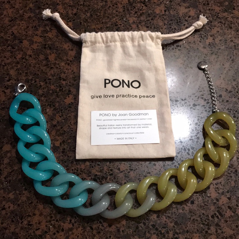 Pono Italian necklace. Brand new!!